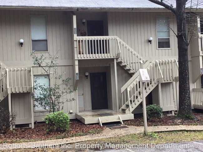 Primary Photo - 1 br, 1 bath House - 1088 Sea Cliff Dr N
