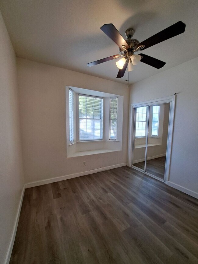 Building Photo - Comfortable Living in a Pet-Friendly Home ...
