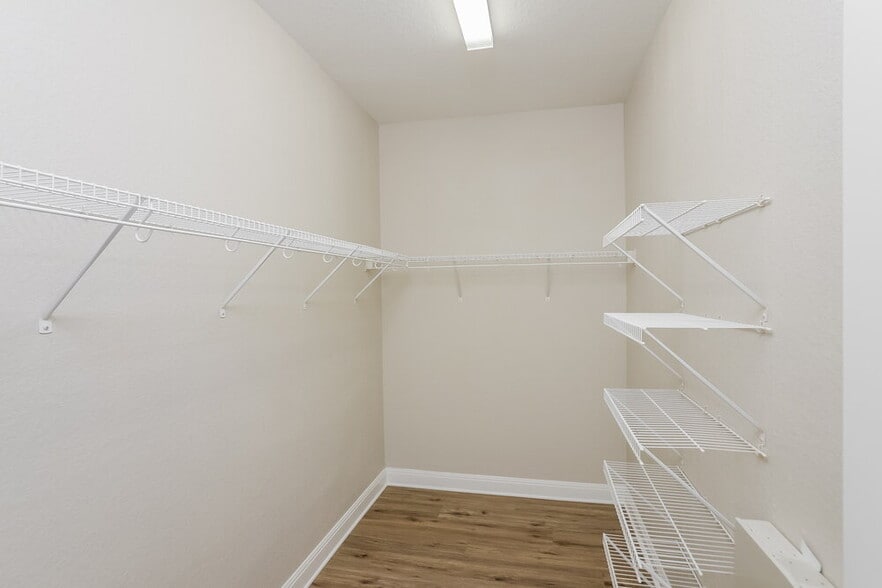 Building Photo - 11328 Silver Rose