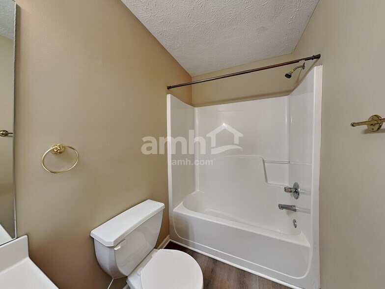 Building Photo - 1030 J Dorothy Pl