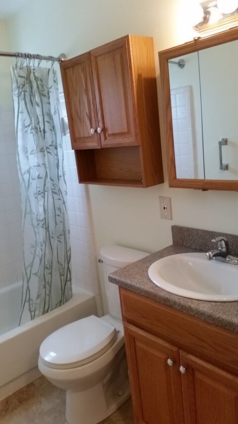 Building Photo - 32131 Knapp Ave