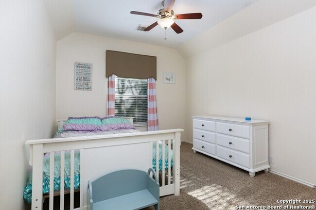 Building Photo - Charming 5-Bedroom Home for Rent in Gated ...