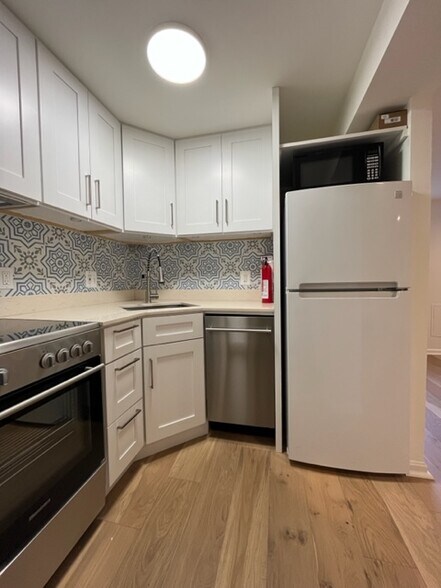 Kitchen and appliances updated 2023 - 1840 Wyoming Ave NW