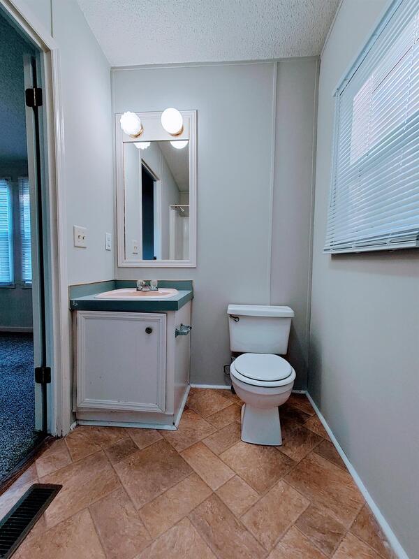 Building Photo - 513 Sunshine Dr