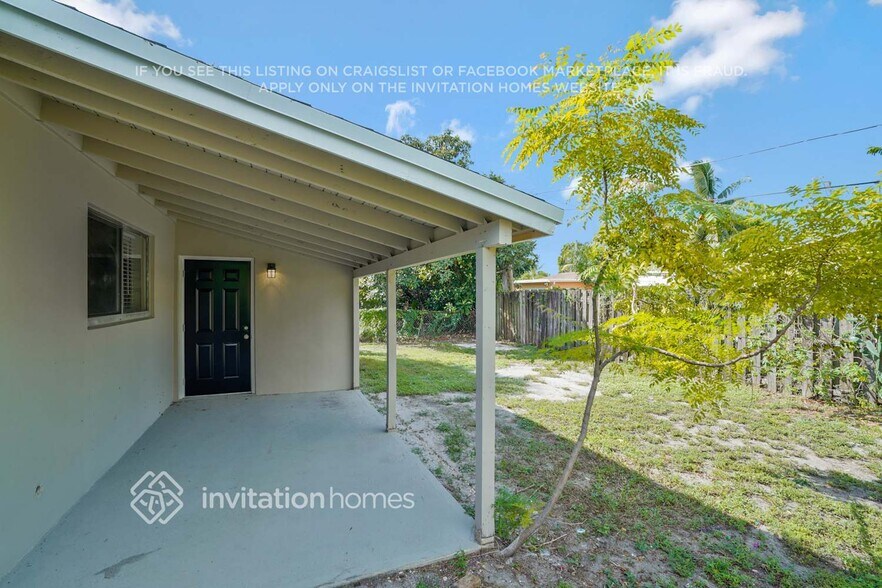 Building Photo - 6291 NW 14th Ct