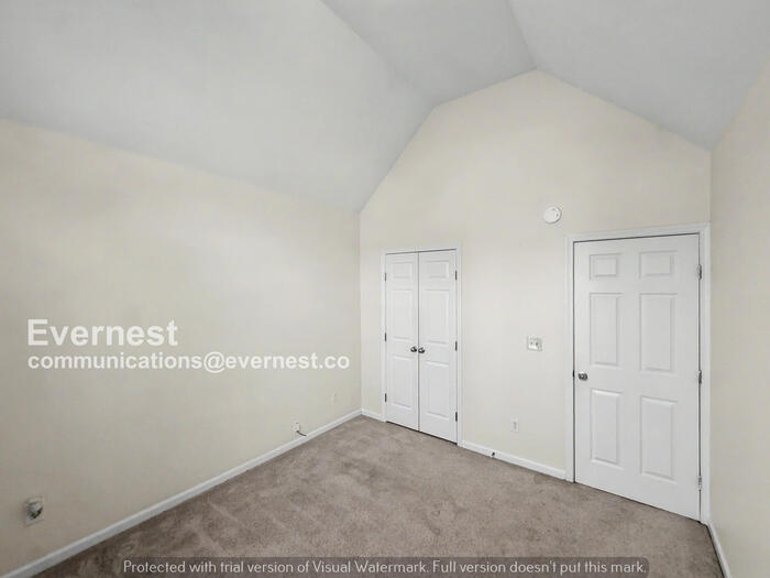 Building Photo - 212 St John Dr