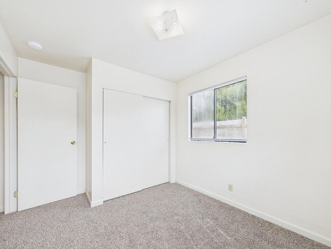 Building Photo - Charming 2-Bedroom Home in the Heart of Mc...