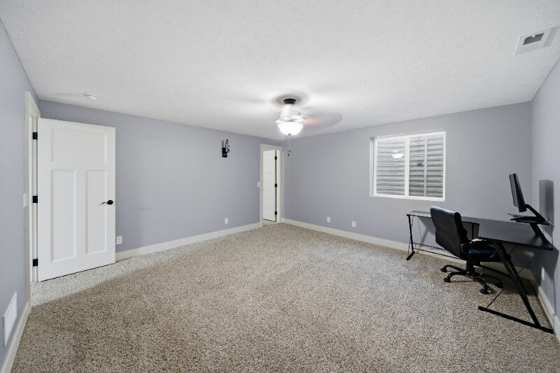 Building Photo - 10603 S 213th St