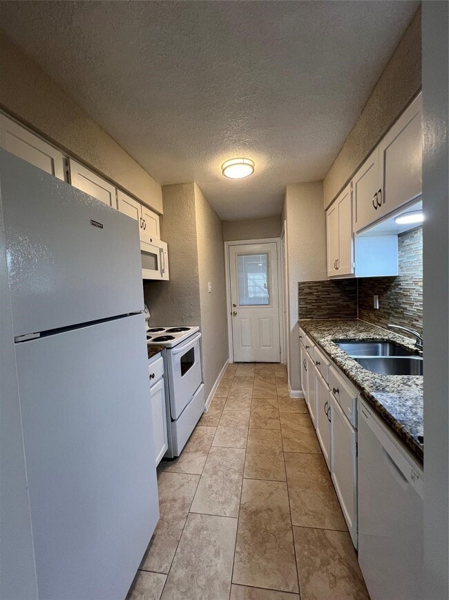 Building Photo - 10134 Emnora Ln