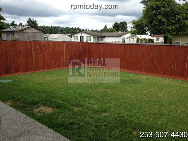 Building Photo - 20404 5th Ave Ct E
