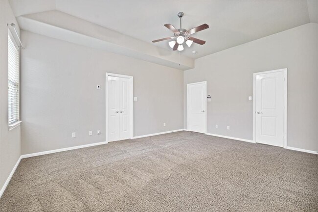 Building Photo - 107 Autumn Forest Ln