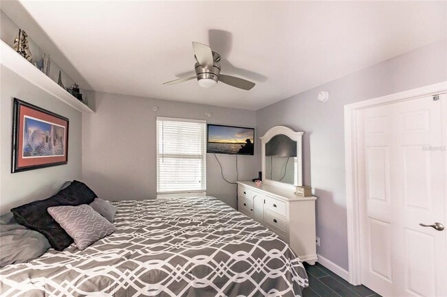 Building Photo - 6053 E Peppertree Way