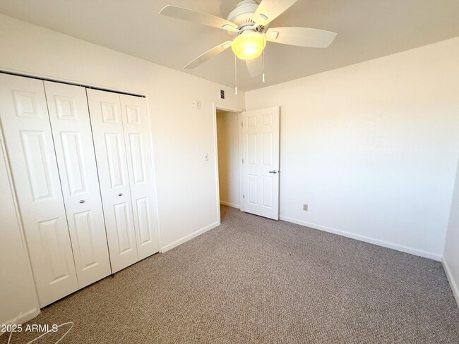 Building Photo - 867 N Arroya Rd