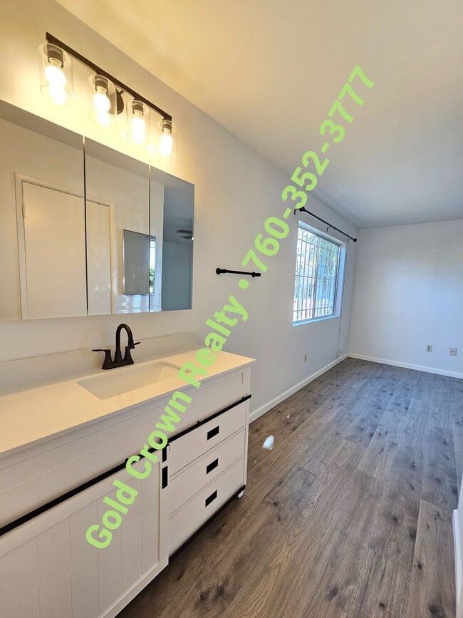 Building Photo - Newly Renovated Condo for Rent
