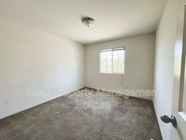 Building Photo - 8100 88th St NE