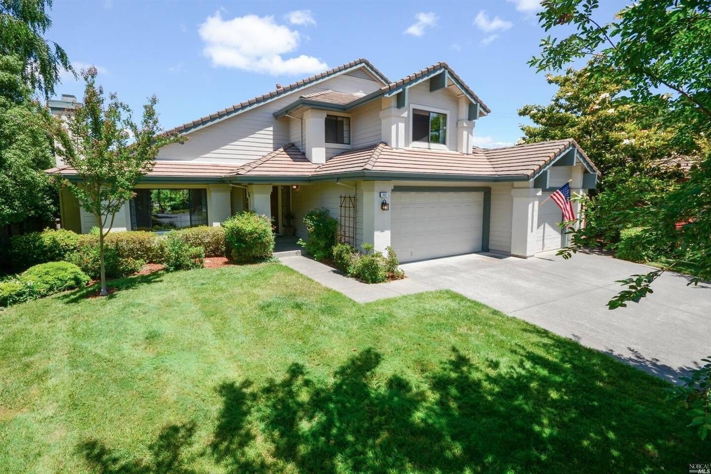 Building Photo - 352 Troon Ct