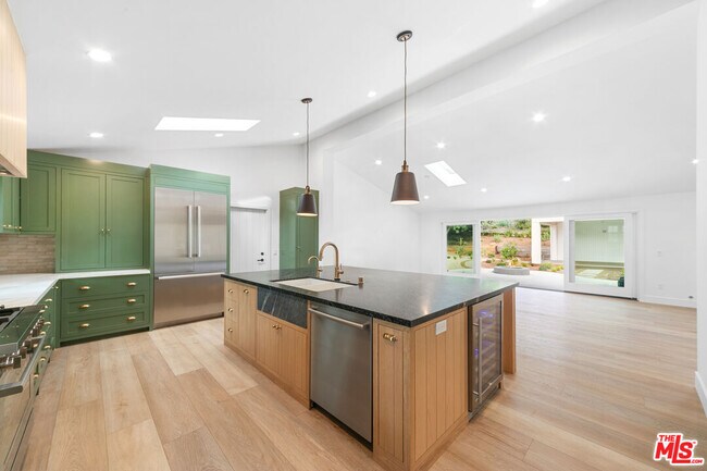 Primary Photo - 6174 Paseo Cyn Dr