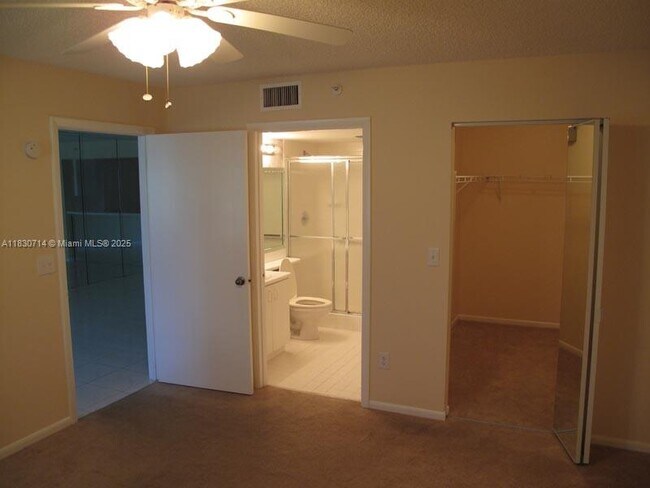 Building Photo - 9511 Weldon Cir