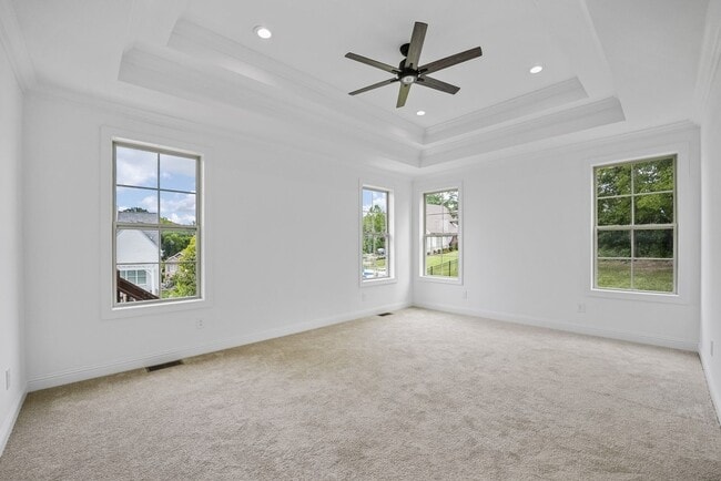 Building Photo - Newer Custom Brick Home in Lebanon