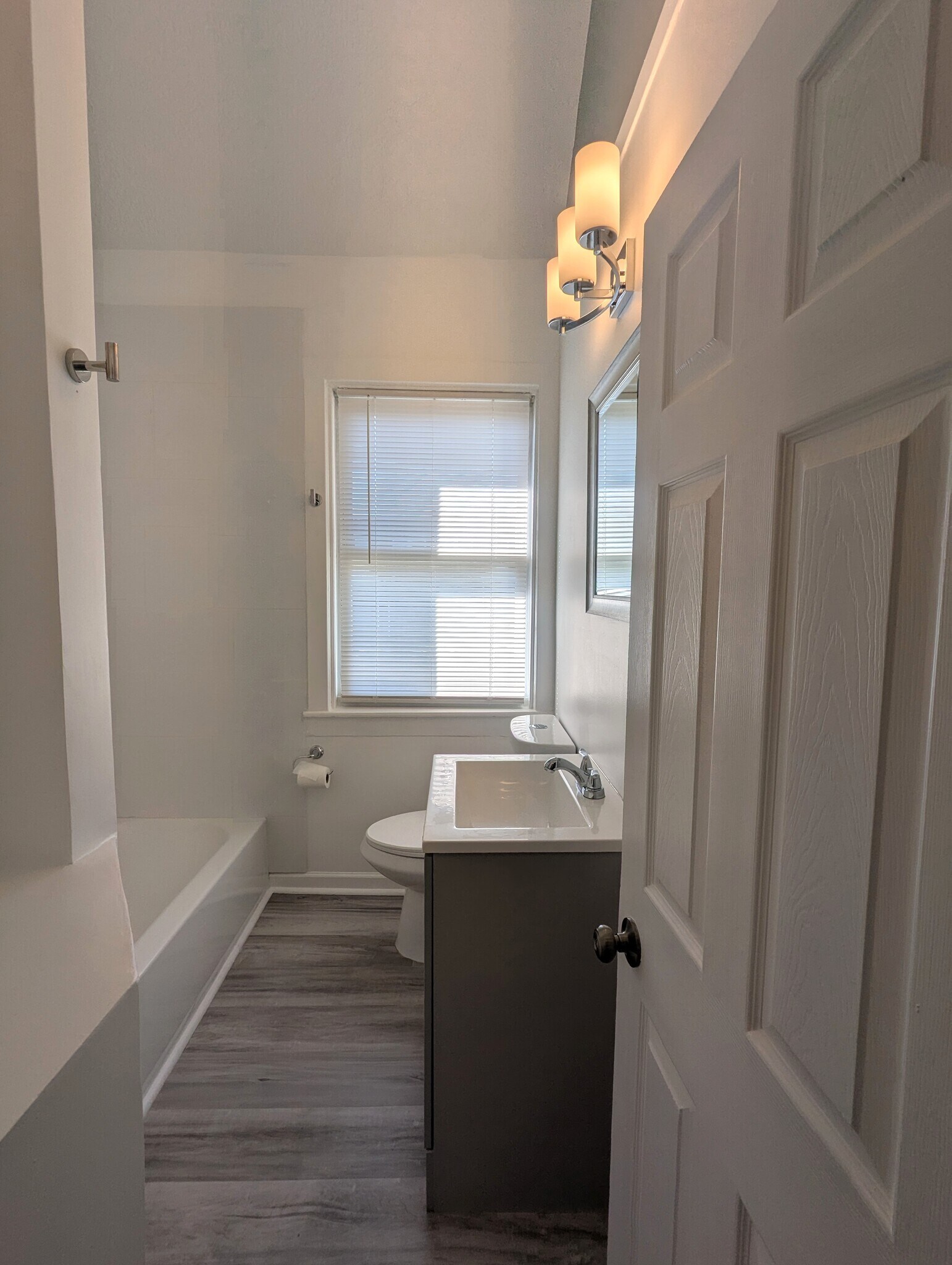 Building Photo - 2502 Park Heights Ter
