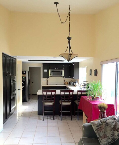 Kitchen - 2094 Balboa Cir