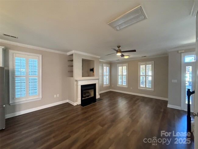 Building Photo - 1903 Lela Avenue