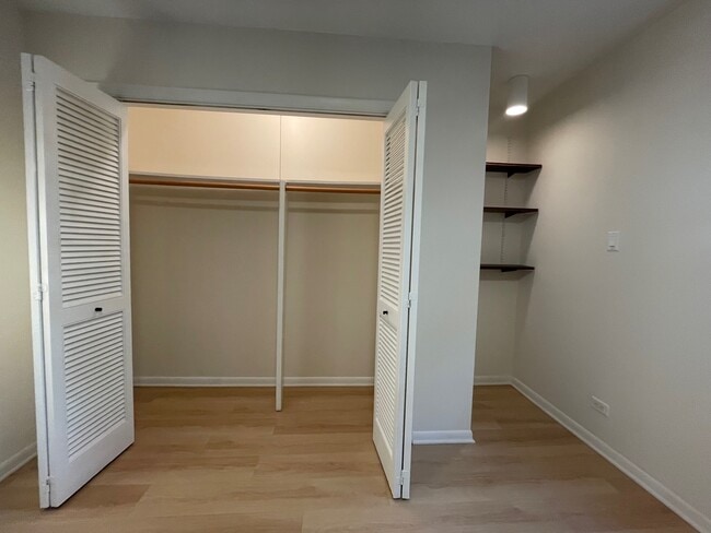 Building Photo - 2937 Lincoln Ave