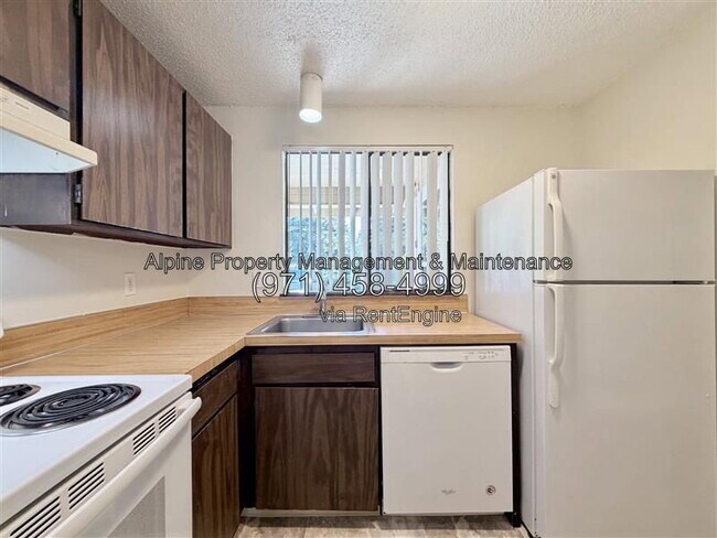 Building Photo - 19560 NW Mahama Pl