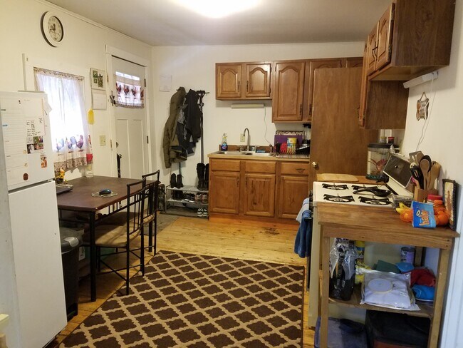 Building Photo - Clay Hill Properties, LP