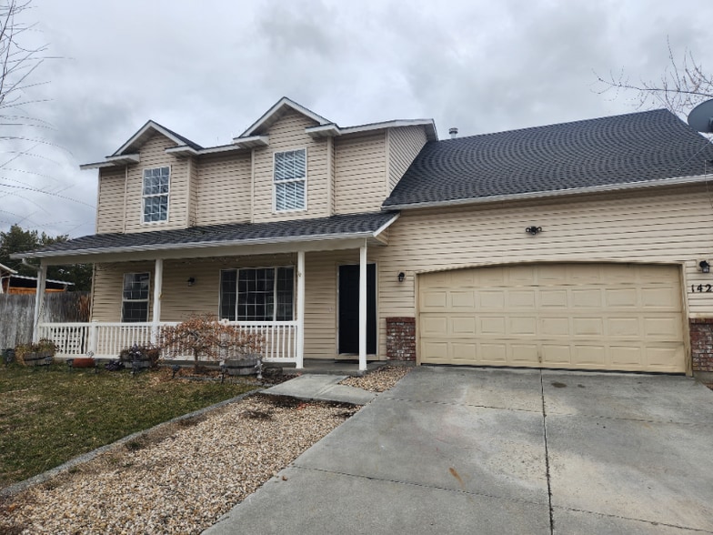 Primary Photo - 1427 W Roberts Pl