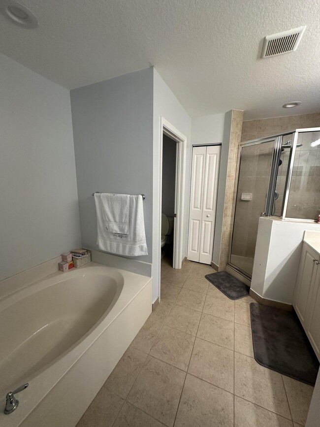 Building Photo - 7197 Briella Dr