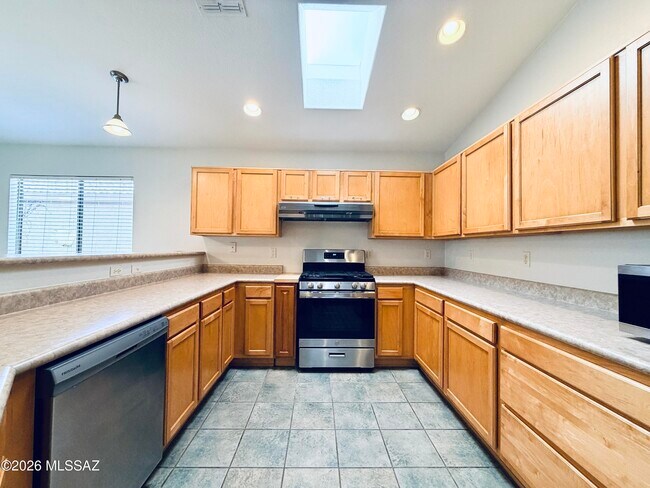 Building Photo - 2875 W Simplicity Dr