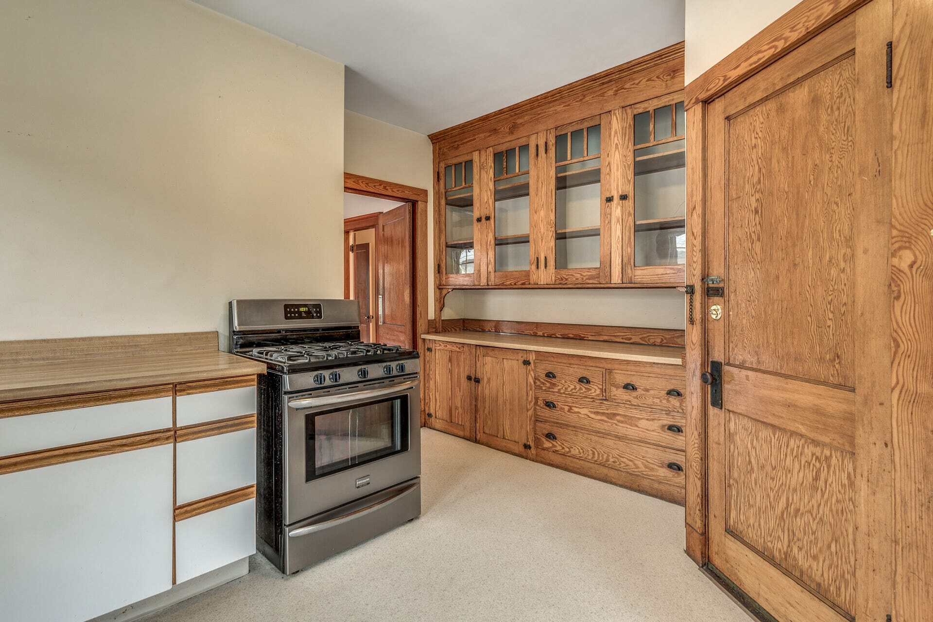 Building Photo - 375 Mount Auburn St