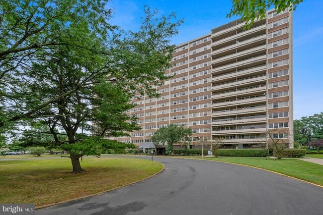 Building Photo - 1200 Marlton Pike East