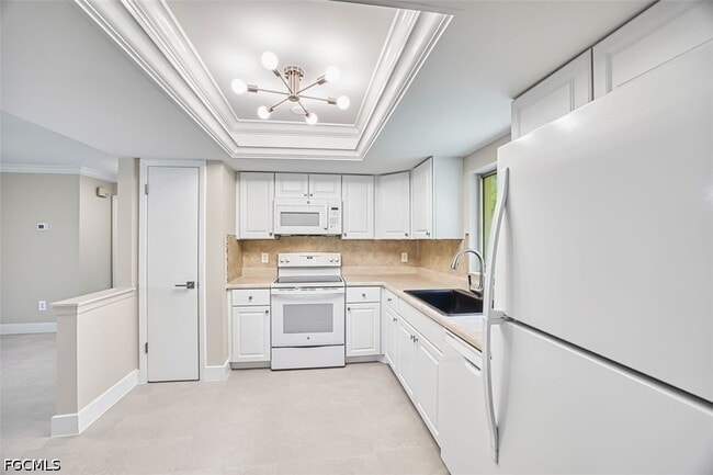 Building Photo - 5824 Algiers St