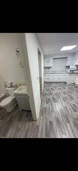 Building Photo - 26244 W Lake Ave