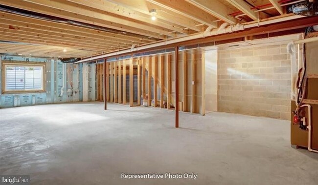 Building Photo - 403 Estate Dr