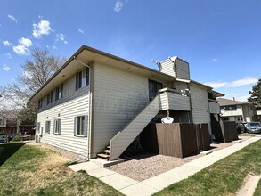 Building Photo - 4427 Hunting Meadows Cir