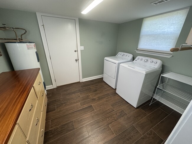 Building Photo - 234 Wava Ave