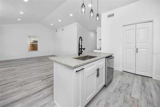 Building Photo - 2859 38th Ave N