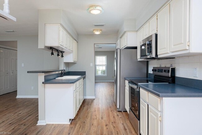 Building Photo - 4016 Starwood Arch
