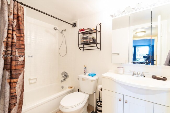 Building Photo - 501 Three Islands Boulevard