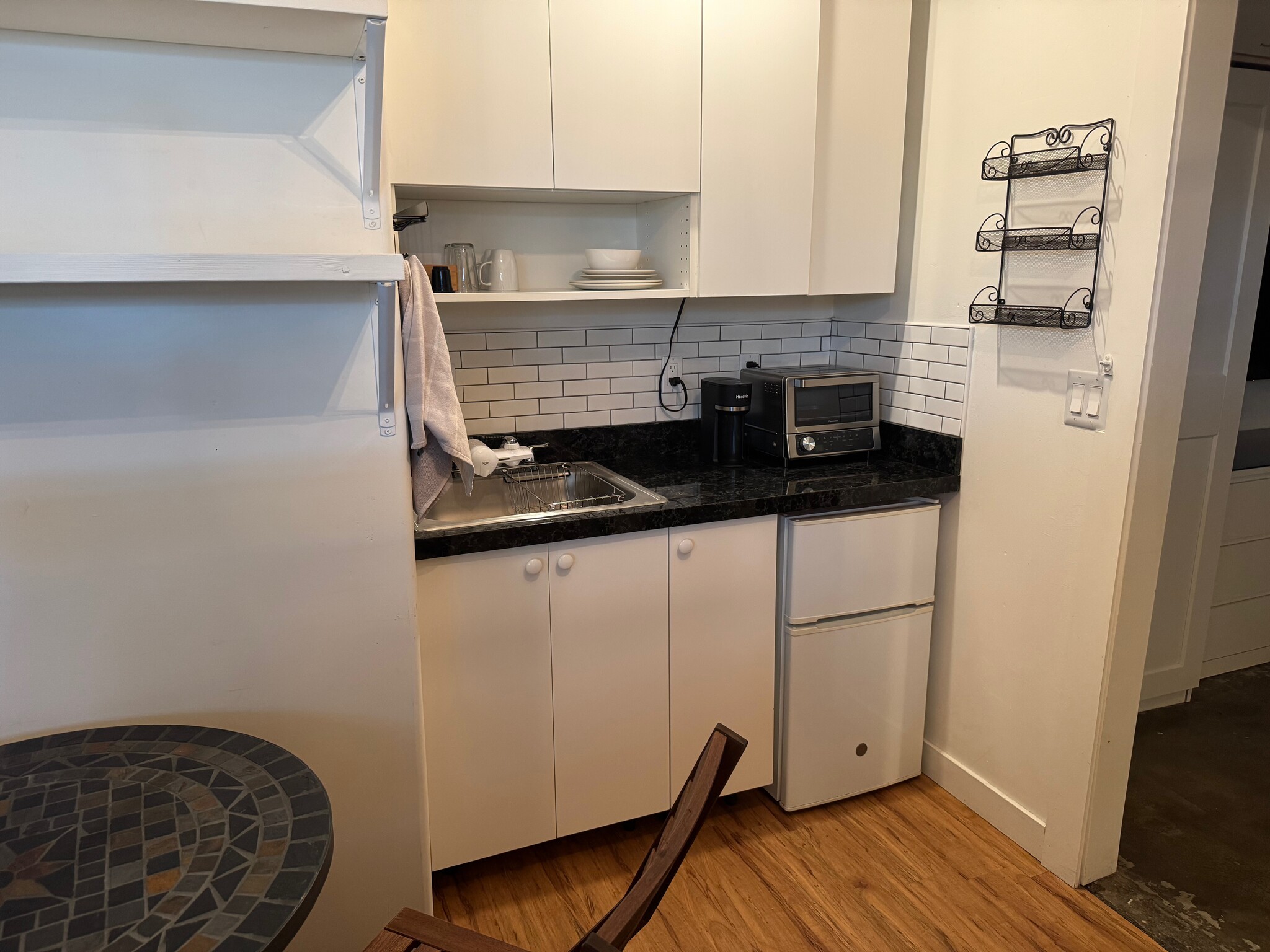 Building Photo - 1925 E Brill St