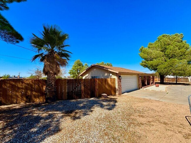 Building Photo - 9472 Wasco Ave