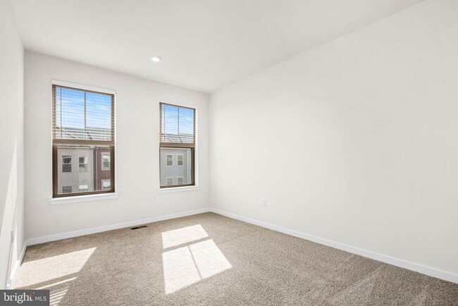 Building Photo - 6232 Folly Ln