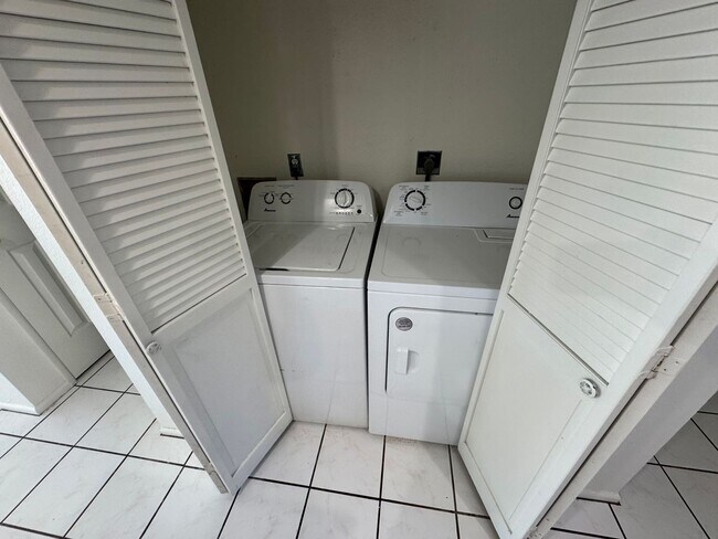 Building Photo - 18239 N 40th St