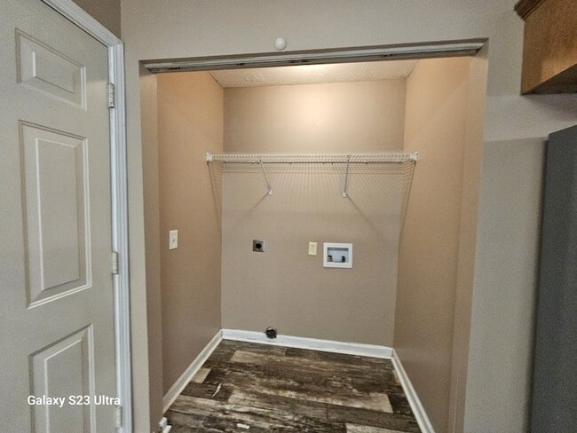 Building Photo - 1209 Akins Ridge Dr