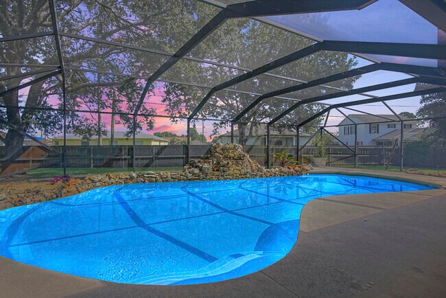 Building Photo - 1273 SW Albenga Ave