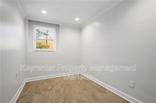 Building Photo - 1056 Azalea Cir NE