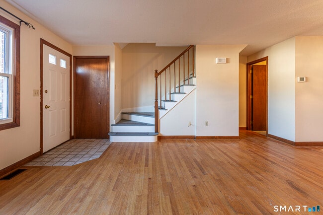 Building Photo - 11 St Marc Cir